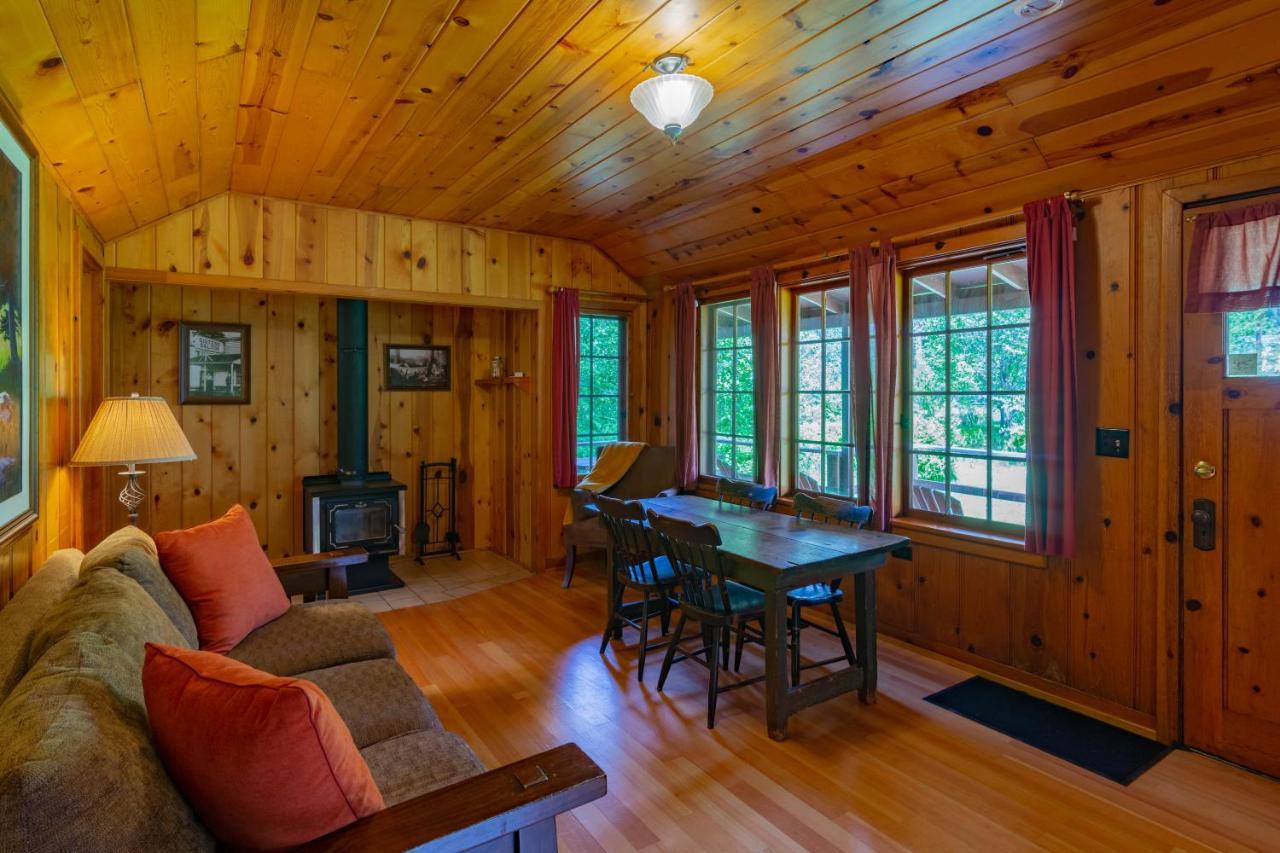 Lake Creek Lodge Camp Sherman Eksteriør billede
