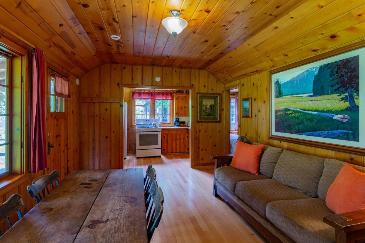 Lake Creek Lodge Camp Sherman Eksteriør billede