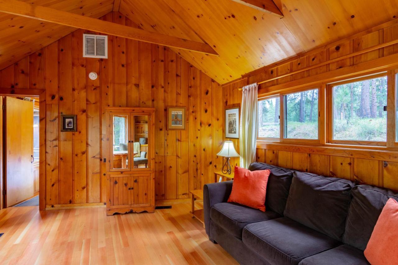 Lake Creek Lodge Camp Sherman Eksteriør billede